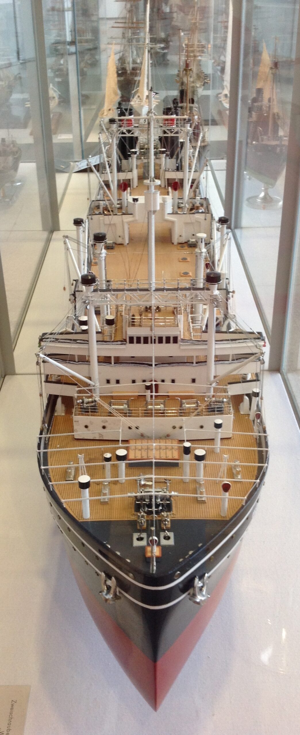 Modell des Walfangmutterschiffs Walter Rau, Deutsches Schifffahrtsmuseum Bremerhaven